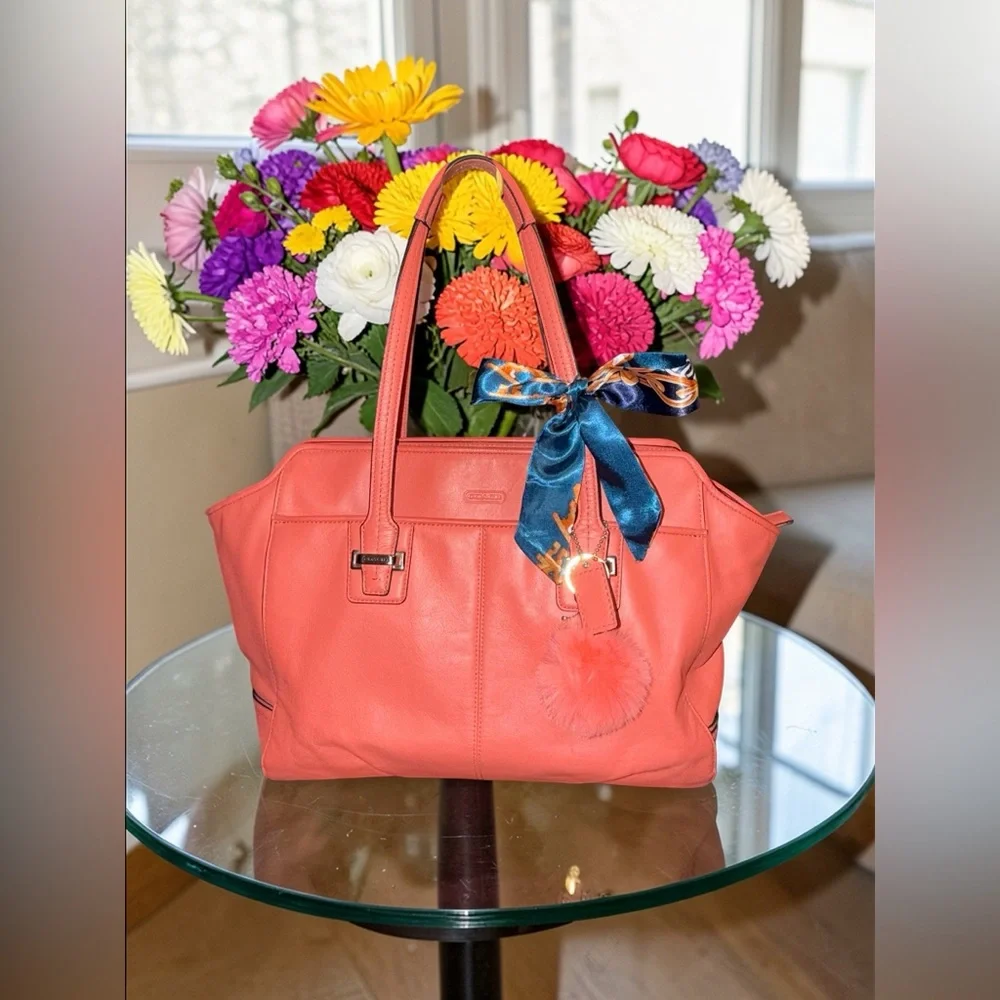 5 piece Coach Taylor Alexis Leather Carryall Tote EUC in Coral Pink - Picture 10 of 15